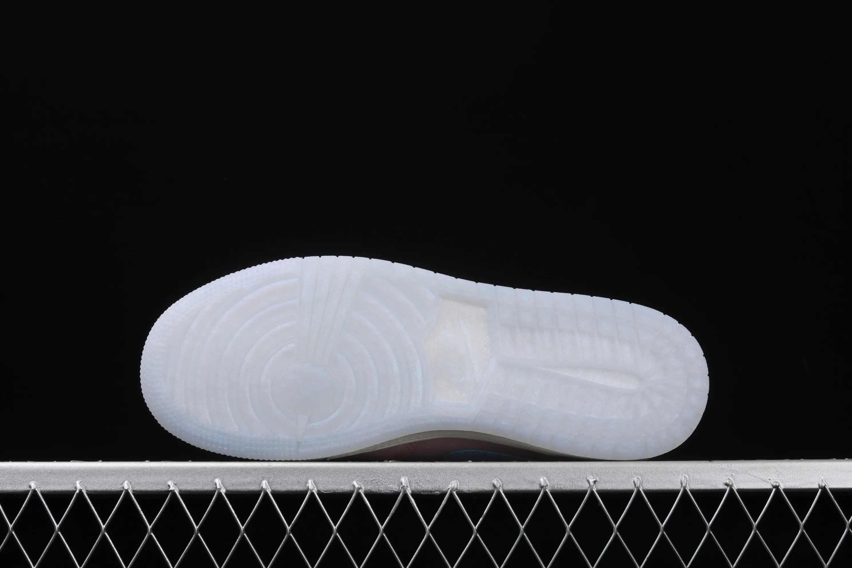 All categories Air Jordan Jordan series basketball shoes Air Jordan 1 Mid Air Jordan 1 Mid AJ1 Joe 1 mid-top goddess pink mandarin duck 555112-600
